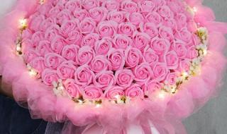 儿子次送妈妈母亲节礼物